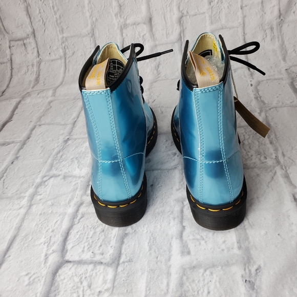 NEW DR. MARTENS BLUE VEGAN COMBAT BOOTS - Picture 7 of 9